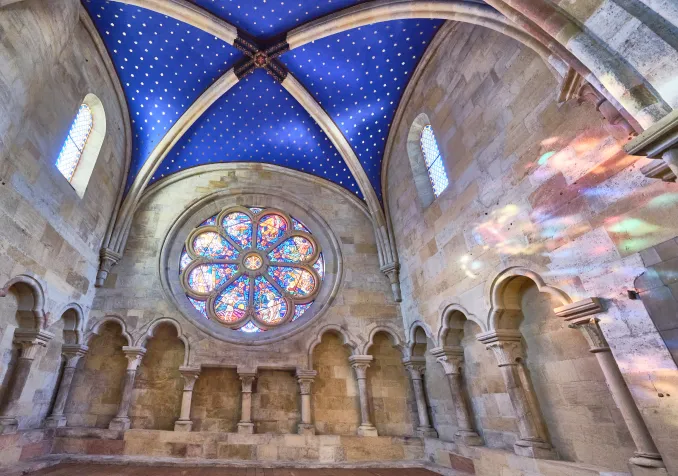 Intérieur de la Collégiale de Neuchâtel (©Ville de Neuchâtel/Bernard Python)