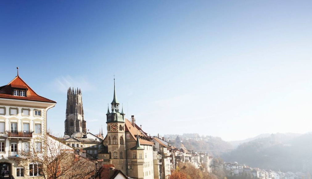 Le Grand Conseil fribourgeois était invité, ce mardi 19 mars, à se pencher sur la modification de la loi concernant les rapports entre les Eglises et l’Etat. Le Grand Conseil fribourgeois était invité, ce mardi 19 mars, à se pencher sur la modification de la loi concernant les rapports entre les Eglises et l’Etat. / IStock