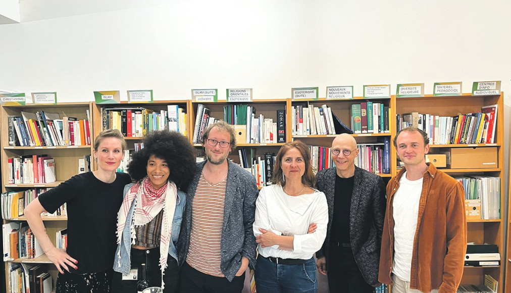 Le collectif auteur des Ecospiritualités contemporaines. De gauche à droite: Anaïs Reichard, Salomé Okoekpen, Alexandre Grandjean, Irene Becci, Christophe Monnot, Virgile Delmas. Le collectif auteur des Ecospiritualités contemporaines. De gauche à droite: Anaïs Reichard, Salomé Okoekpen, Alexandre Grandjean, Irene Becci, Christophe Monnot, Virgile Delmas. / ©DR