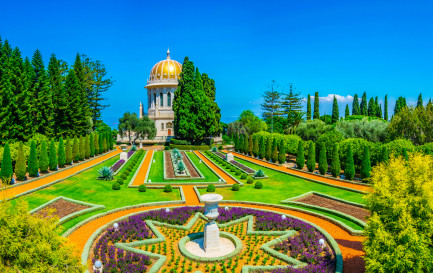 Sanctuaire du Bab aux jardins bahaï à Haïfa, Israël / ©iStock
